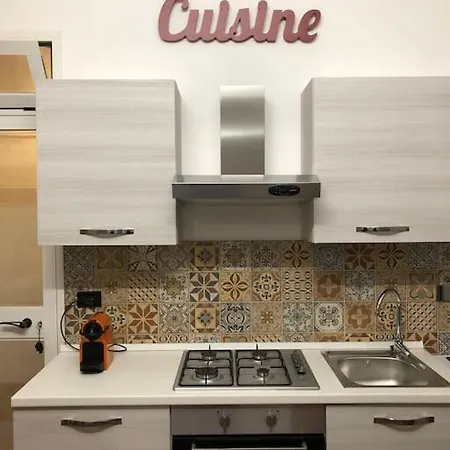 For - A 300mt. Dal Mare Bari