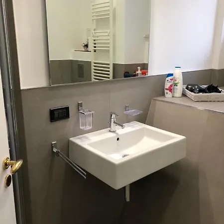 For - A 300mt. Dal Mare Apartment *